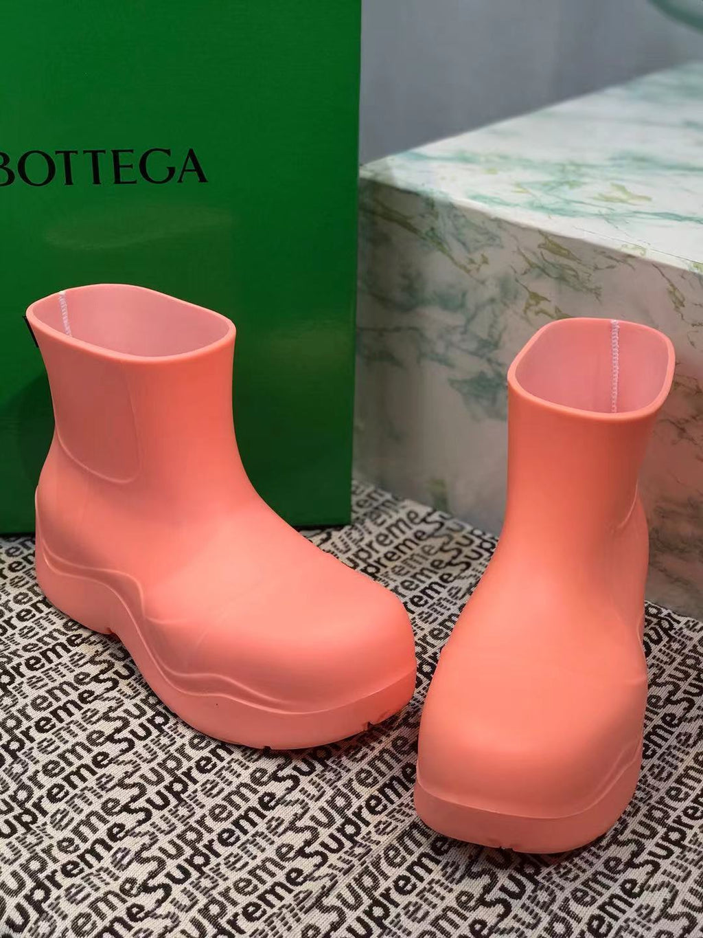 PUDDLE ANKLE BOOT IN PUNCH PINK RUBBER