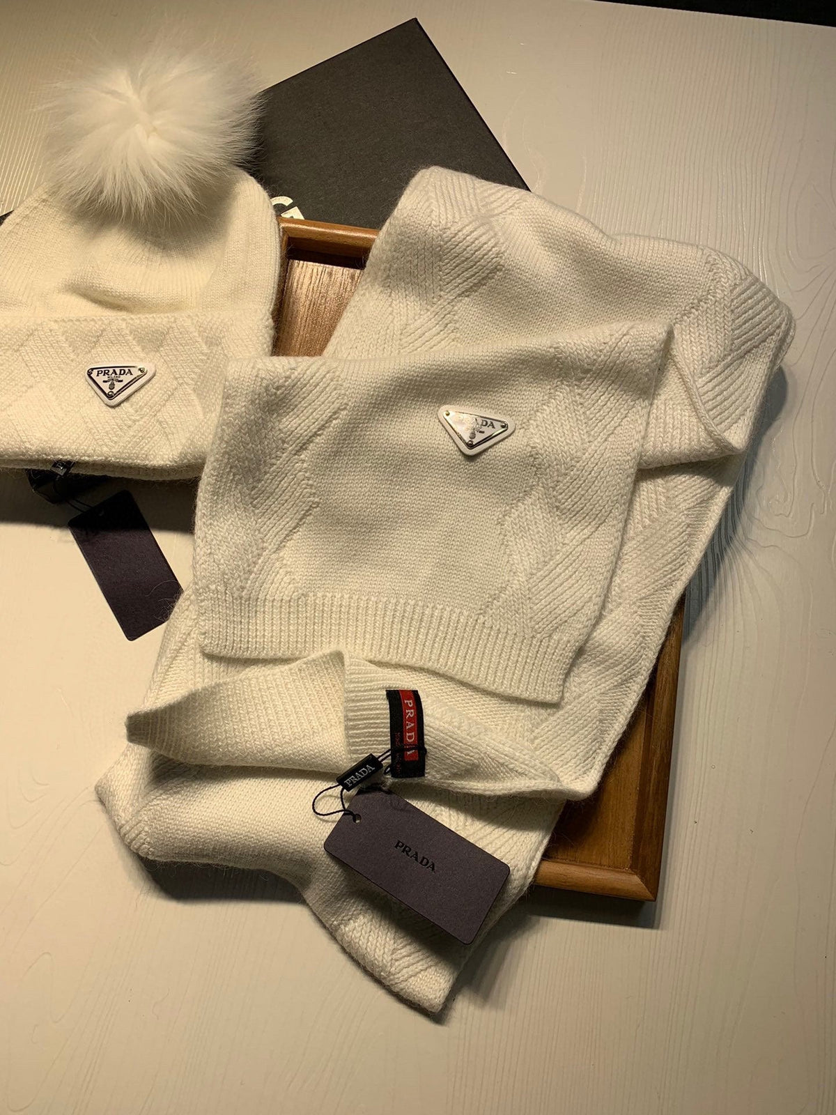 SET SCARF AND HAT IN WHITE WOOL AND RABBIT FUR 416368