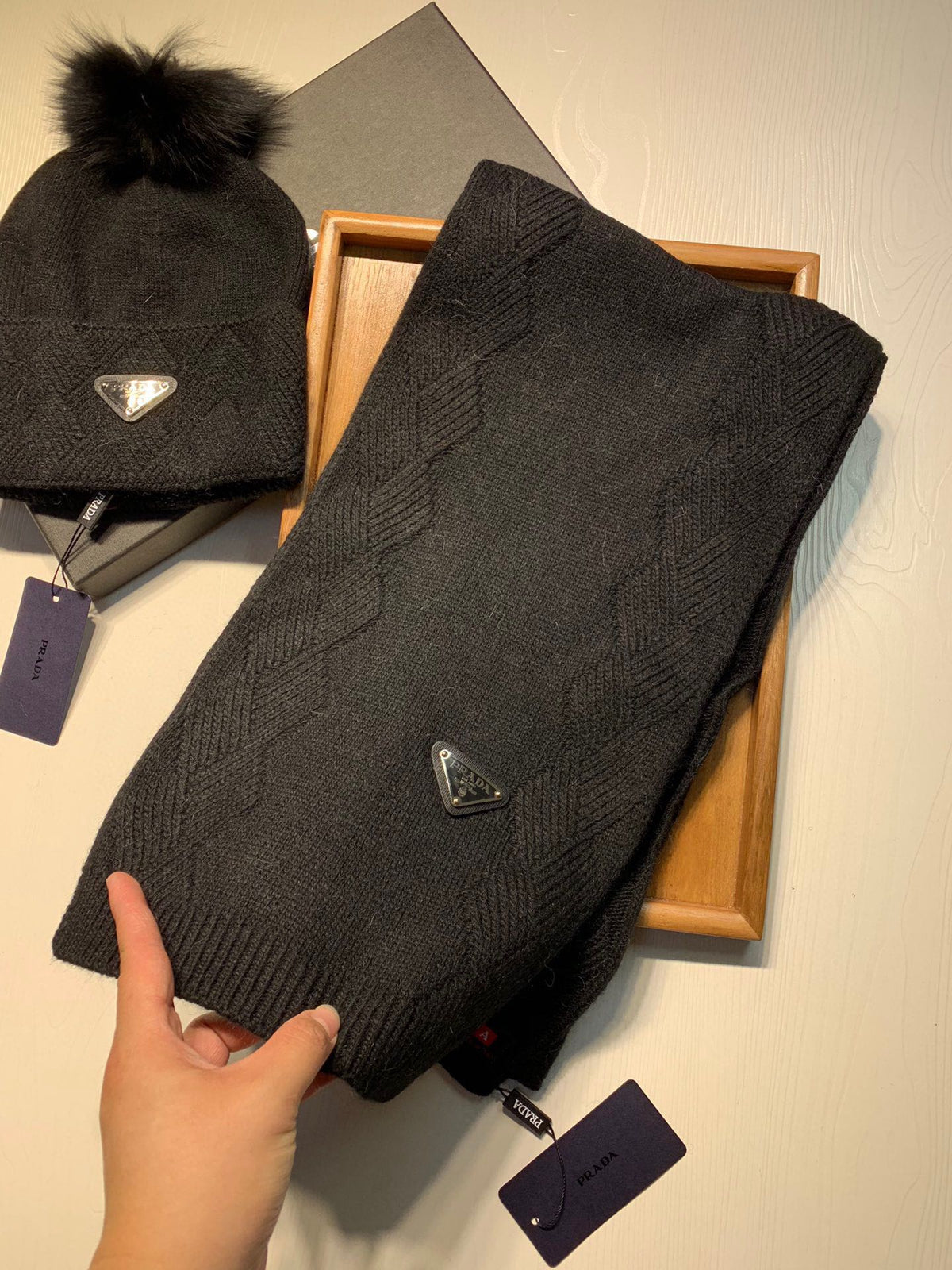 SET SCARF AND HAT IN BLACK WOOL AND RABBIT FUR 416369
