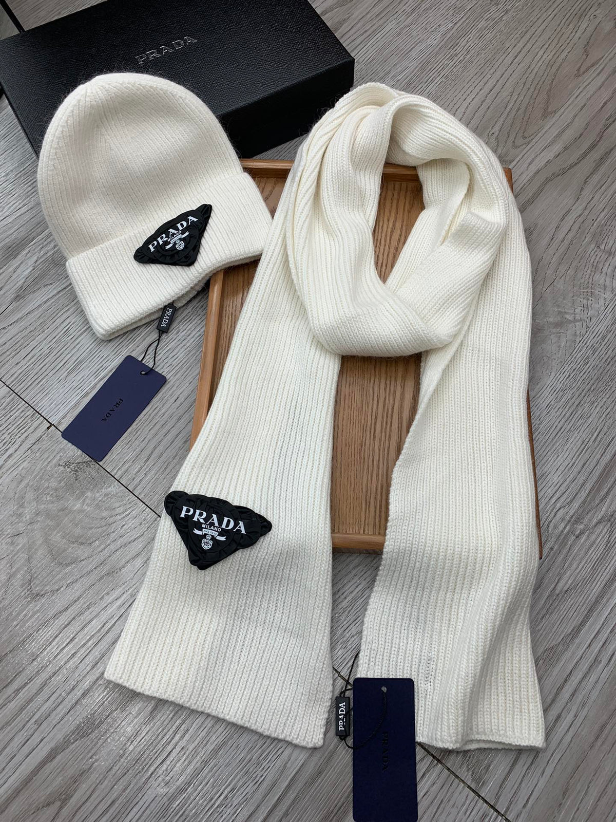 SET SCARF AND HAT IN WHITE WOOL AND RABBIT FUR 386079