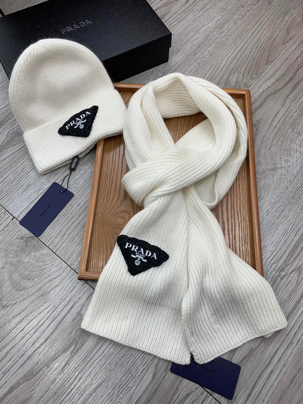 SET SCARF AND HAT IN WHITE WOOL AND RABBIT FUR 386079