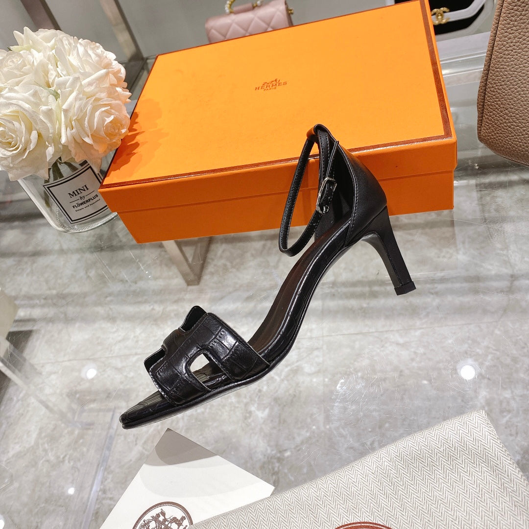 PREMIERE 70 SANDAL IN BLACK CALFSKIN