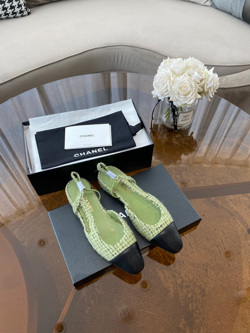 SLINGBACKS IN LIGHT GREEN FABRIC AND BLACK CALFSKIN