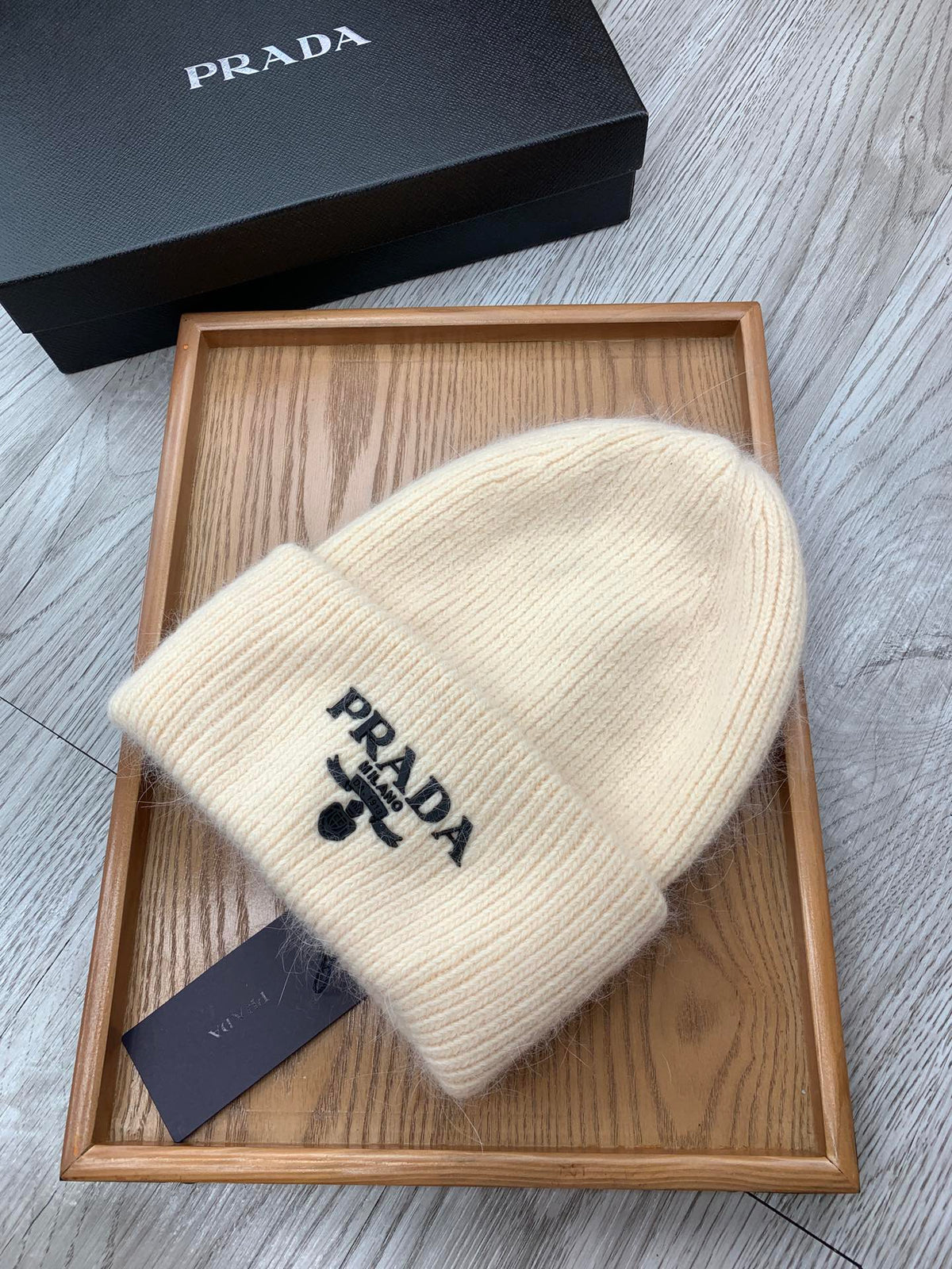 BEANIE HAT IN BEIGE CREAM WOOL 108745