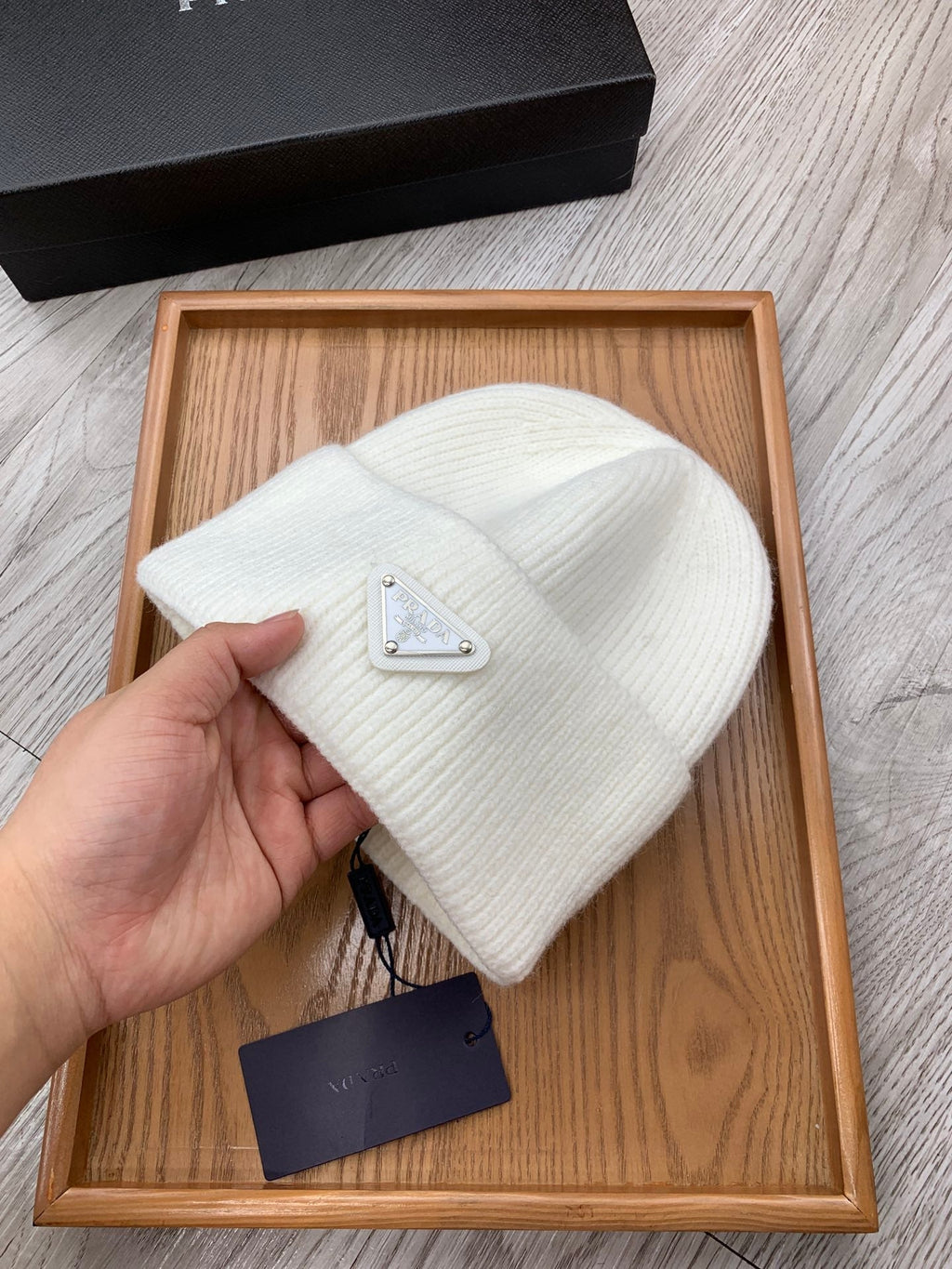 BEANIIE HAT IN WHITE WOOL 335040