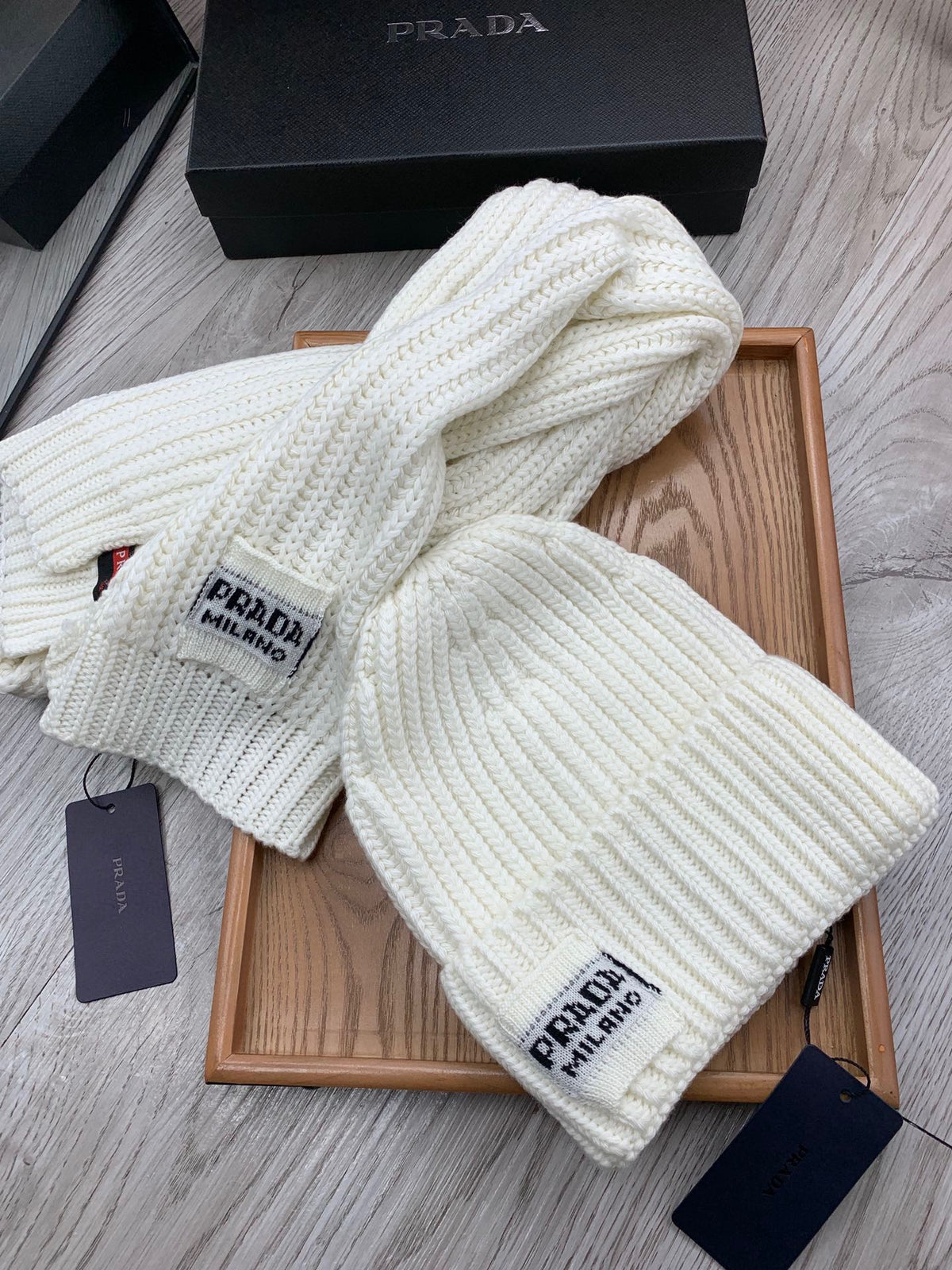 SET SCARF AND HAT IN WHITE WOOL AND RABBIT FUR 388991