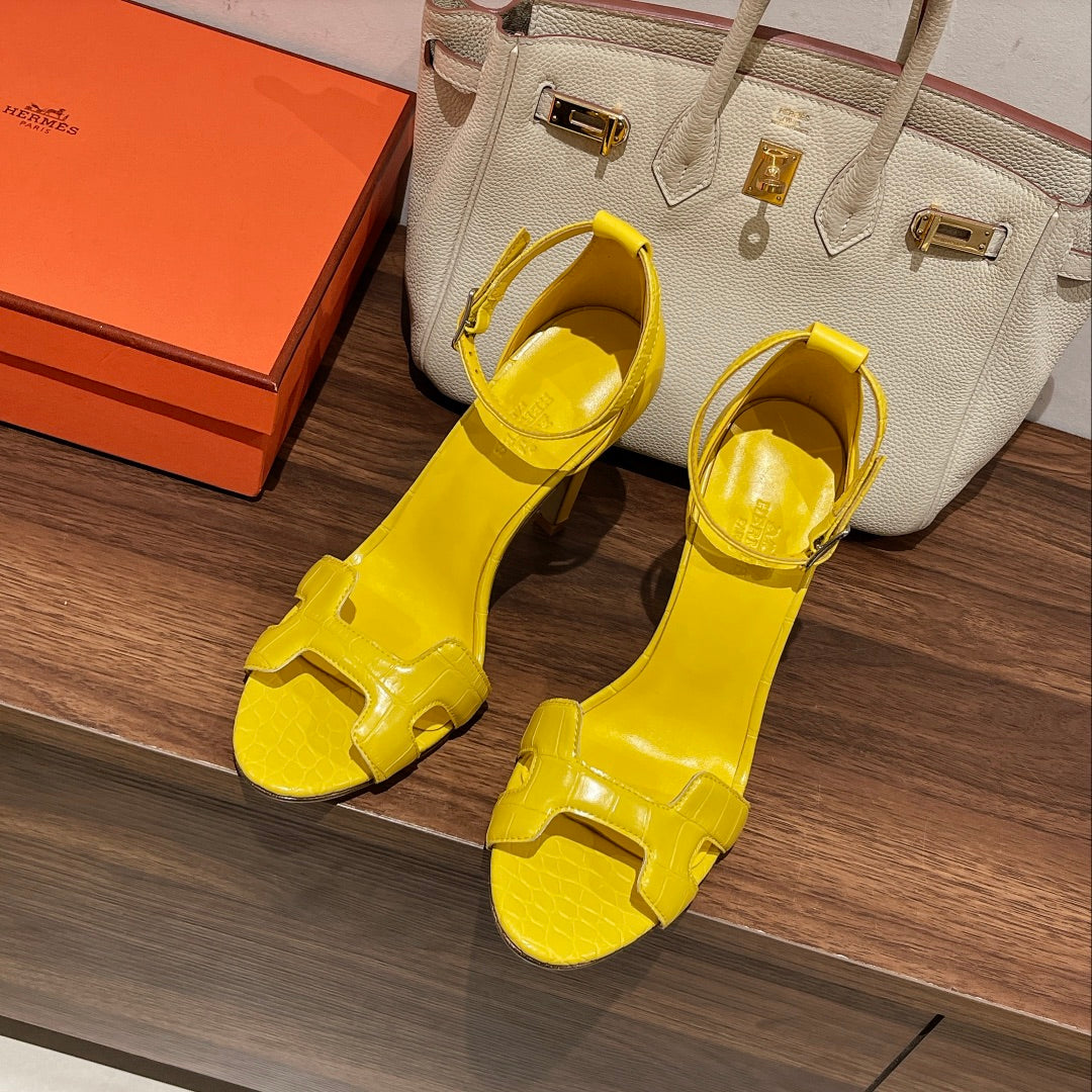 PREMIERE 115 SANDAL IN BRIGHT YELLOW CALFSKIN