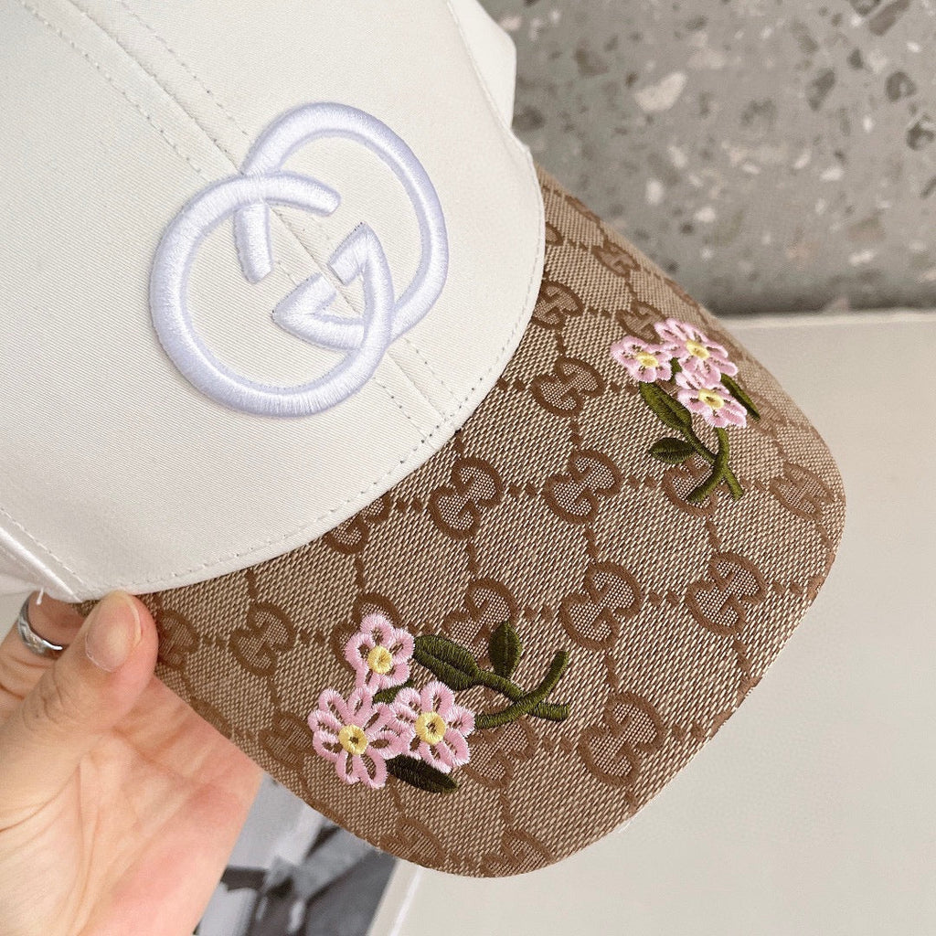 BAKER BOY CAP IN WHITE MIX CAMEL BROWN MONOGRAM JACQUARD FABRIC 136303