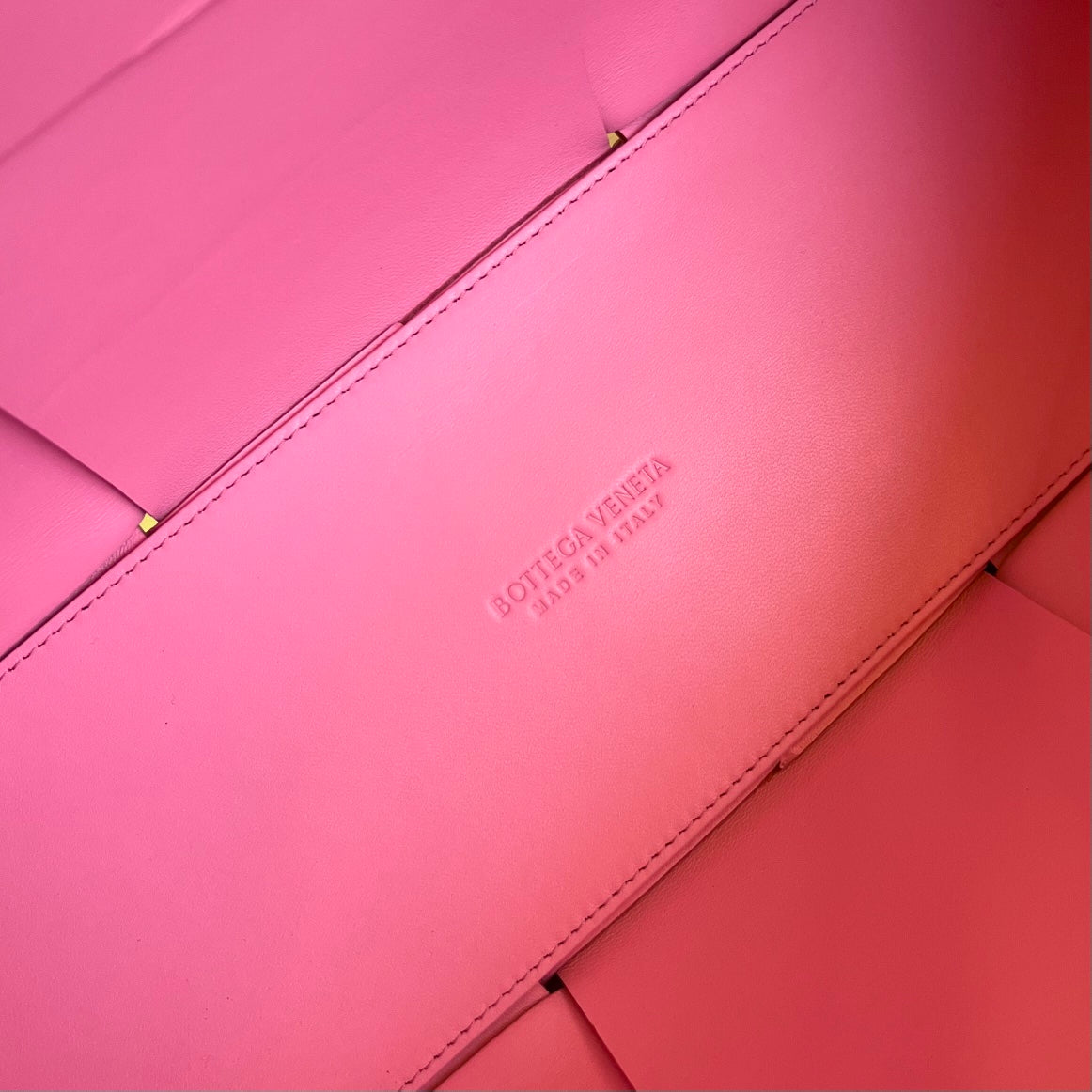 ARCO TOTE 36 IN SHOCKING PINK CALFSKIN