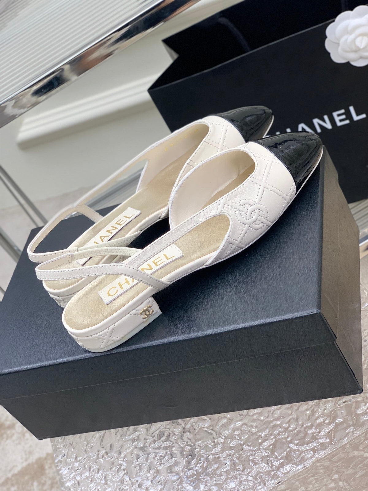 SLINGBACKS 20 WHITE MIX BLACK CALFSKIN
