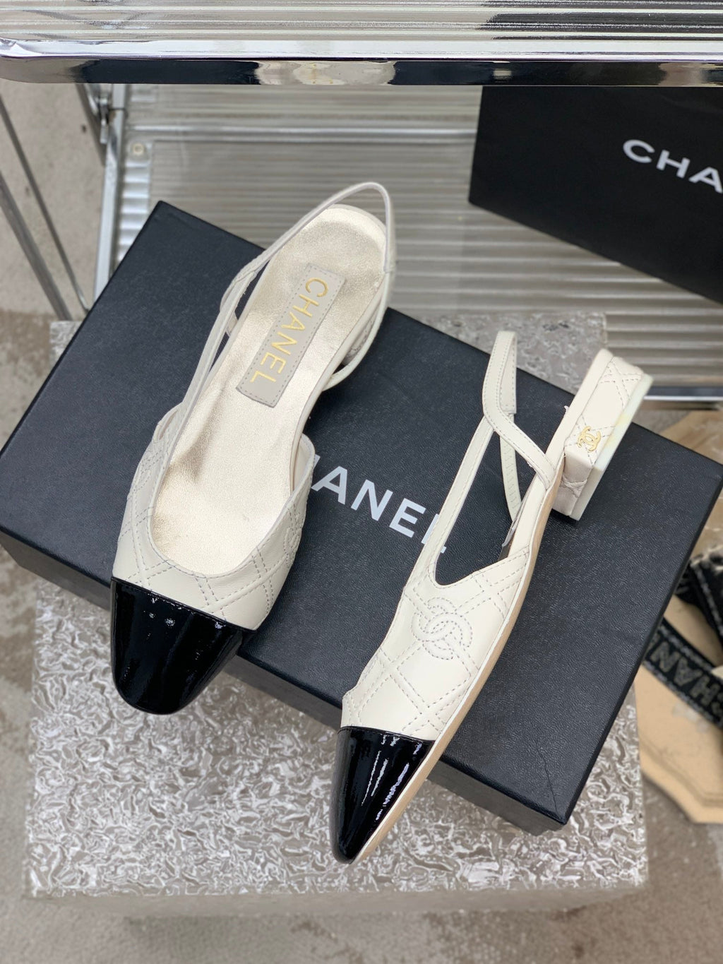 SLINGBACKS 20 WHITE MIX BLACK CALFSKIN