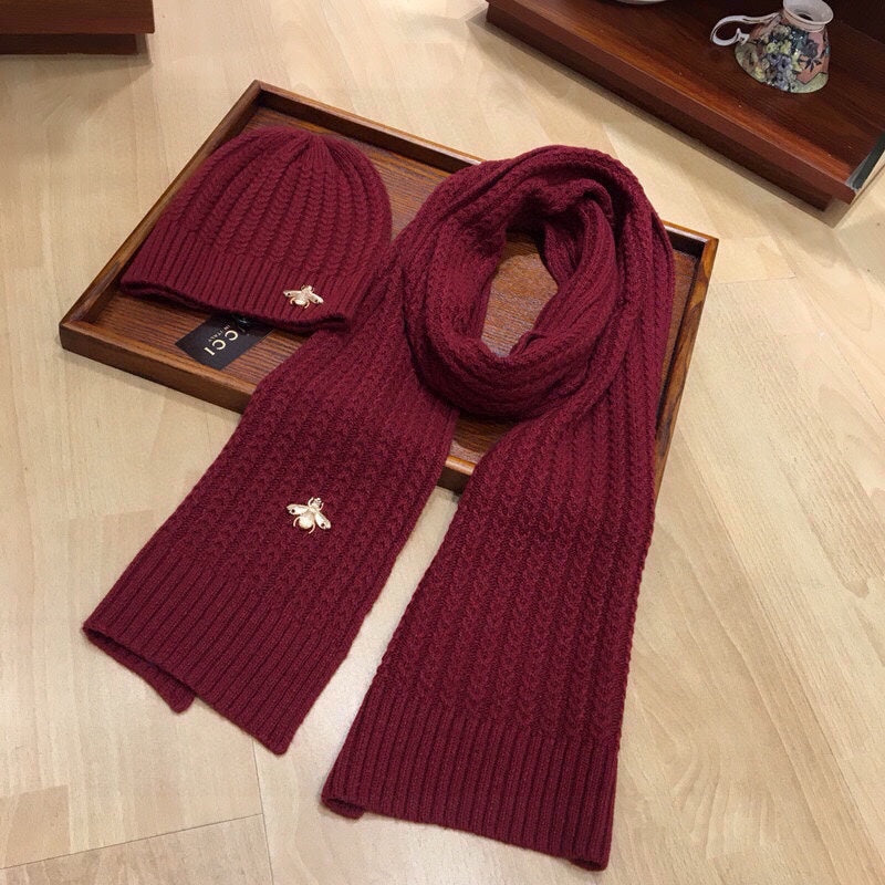 SET SCARF AND HAT IN JAM RED WOOL 945022