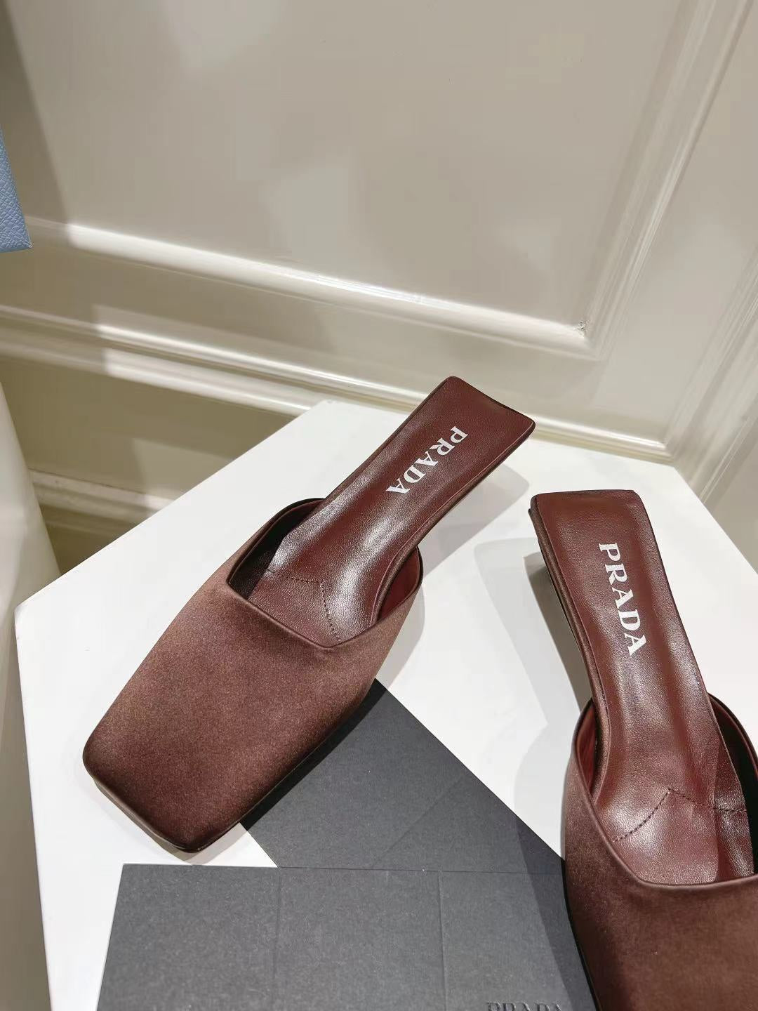 PRA SQUARE TOE MULES CHOCOLATE SATIN