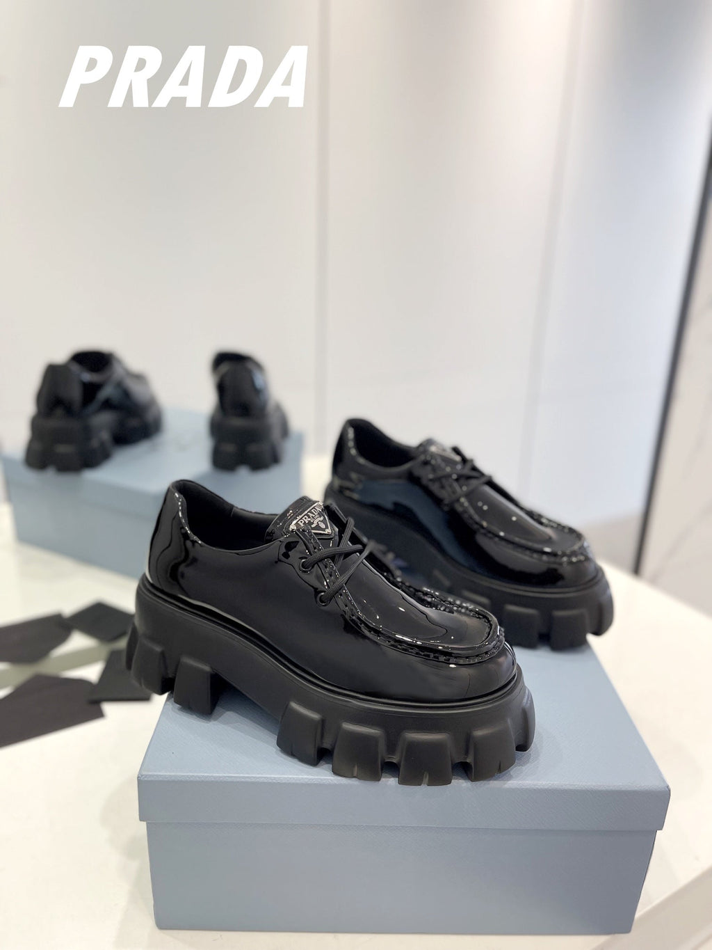 PRA MONOLITH LACE-UP LOAFERS GLOSSY BLACK CALFSKIN