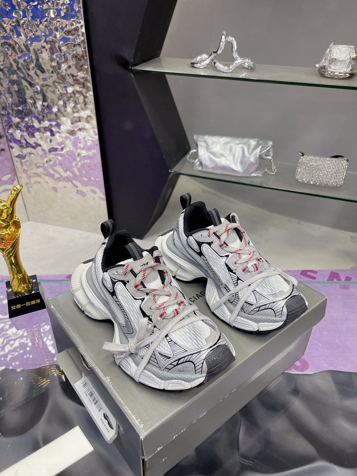 3XL SNEAKER IN GRAY MIX WHITE MESH AND POLYURETHANE