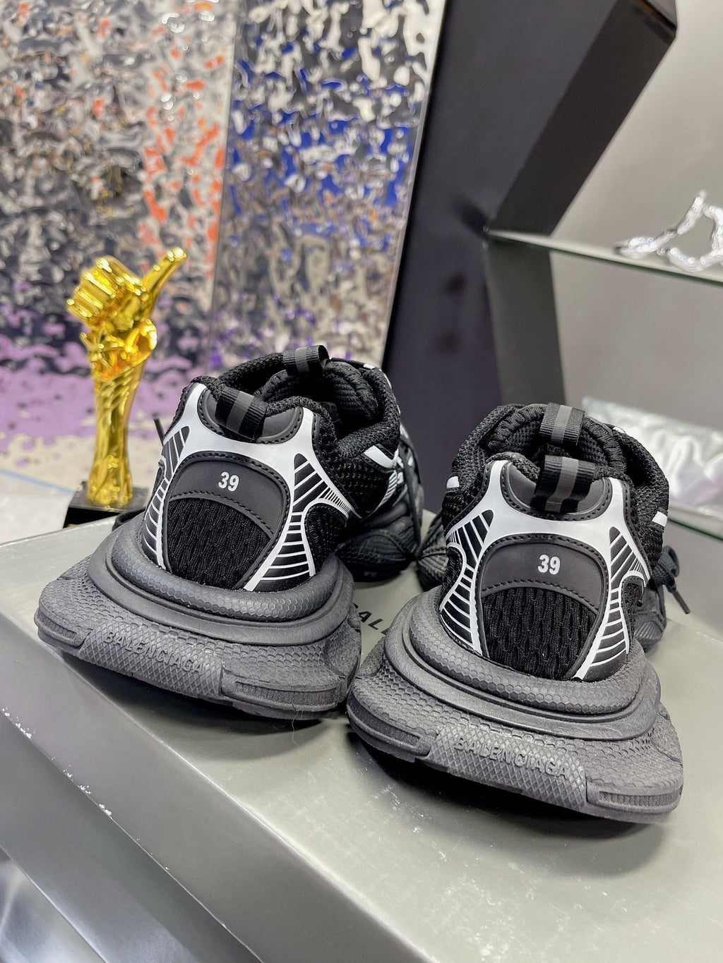 3XL SNEAKER IN BLACK MIX WHITE MESH AND POLYURETHANE
