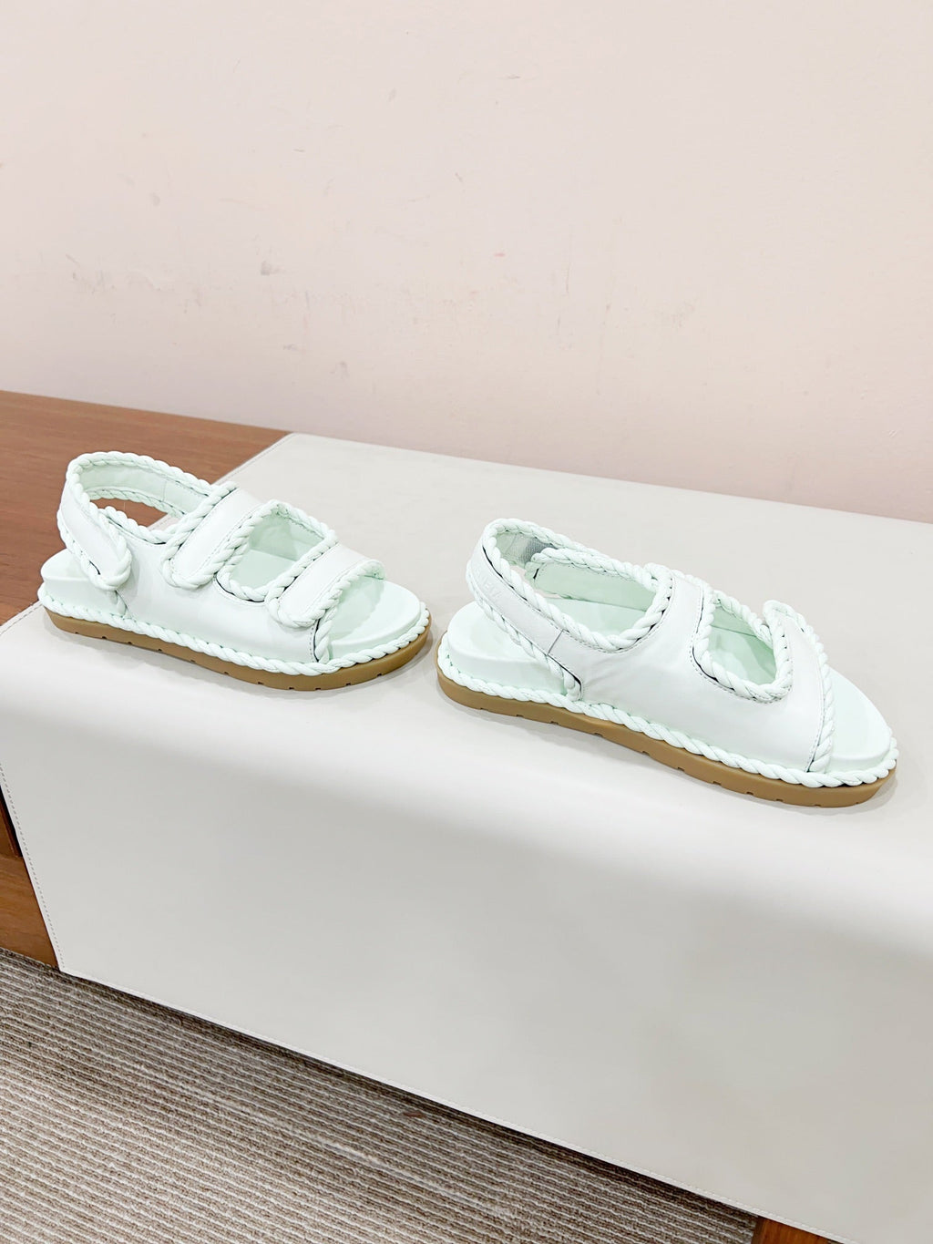 REFINED DAD SANDAL IN WHITE LAMBSKIN