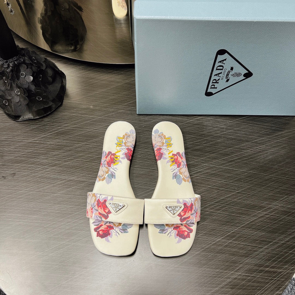 PRA PRINTED SLIDES SLIPPERS WHITE SATIN