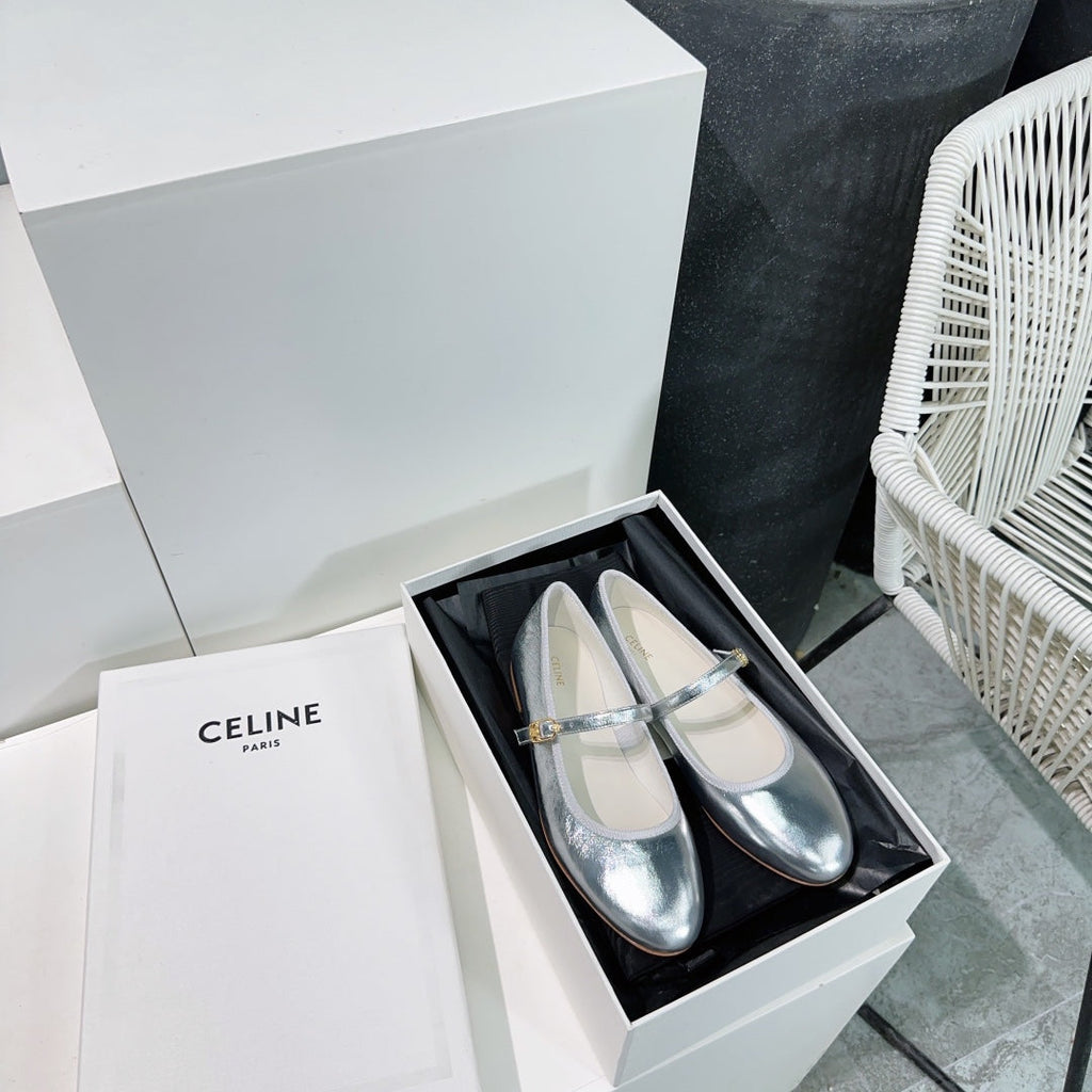 BALLET FLAT IN SILVER CALFSKIN