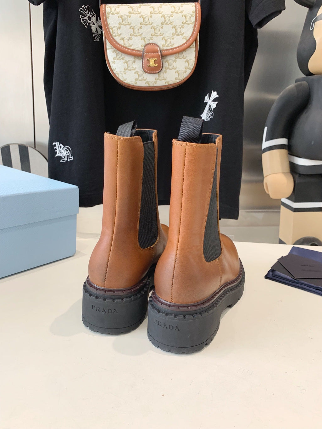 ANKLE BOOTS IN CINNAMON BROWN CALFSKIN