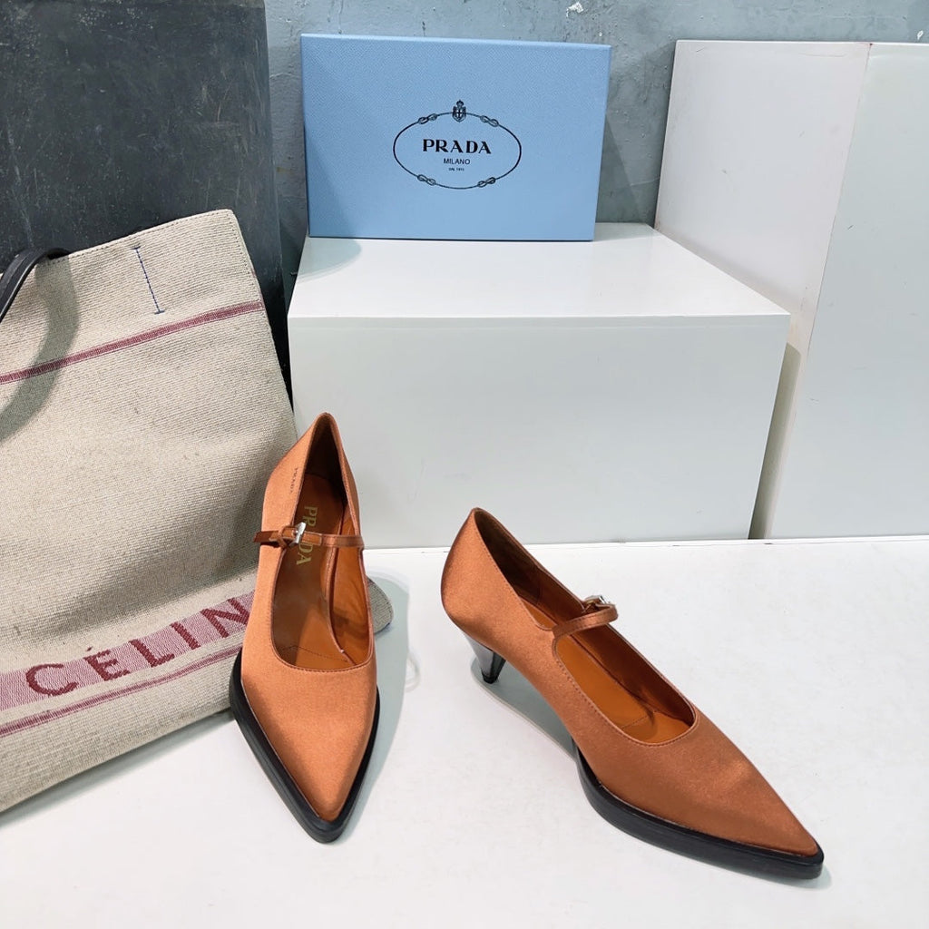 POINTED TOE MEDIUM HEEL PUMPS IN BURNT ORANGE SILK