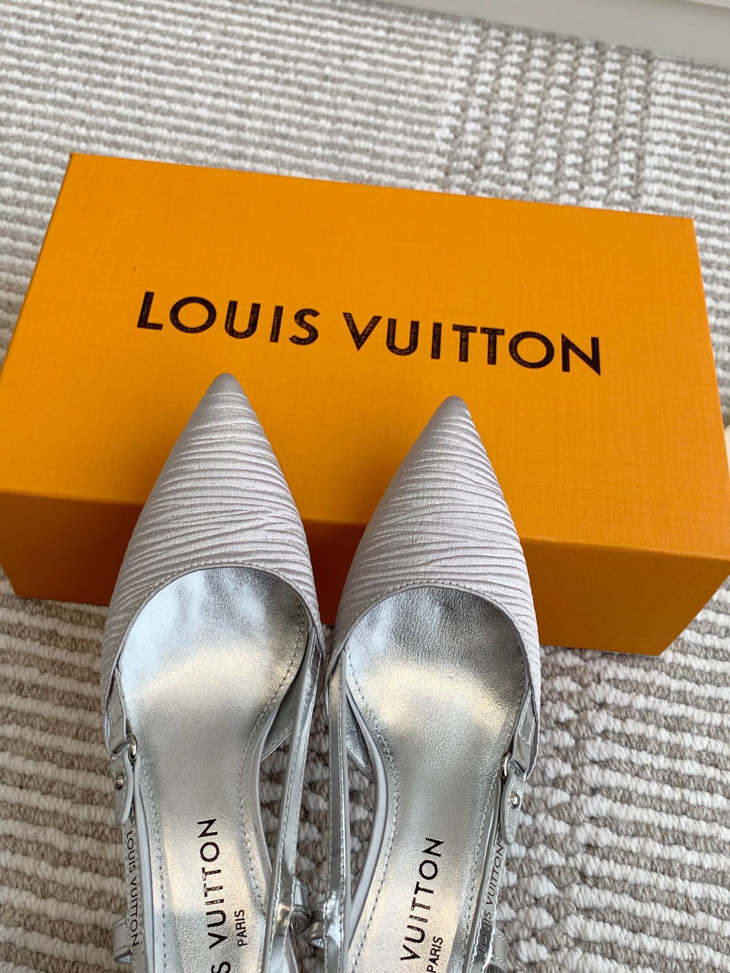 BLOSSOM SLINGBACKS 75 MM IN SILVER IMPORTED STRIPED SILK SATIN