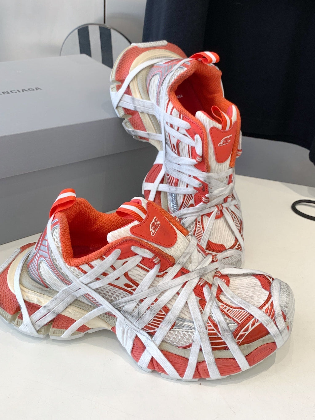 3XL EXTREME LACE SNEAKER ORANGE MIX DUST WHITE AND SILVER