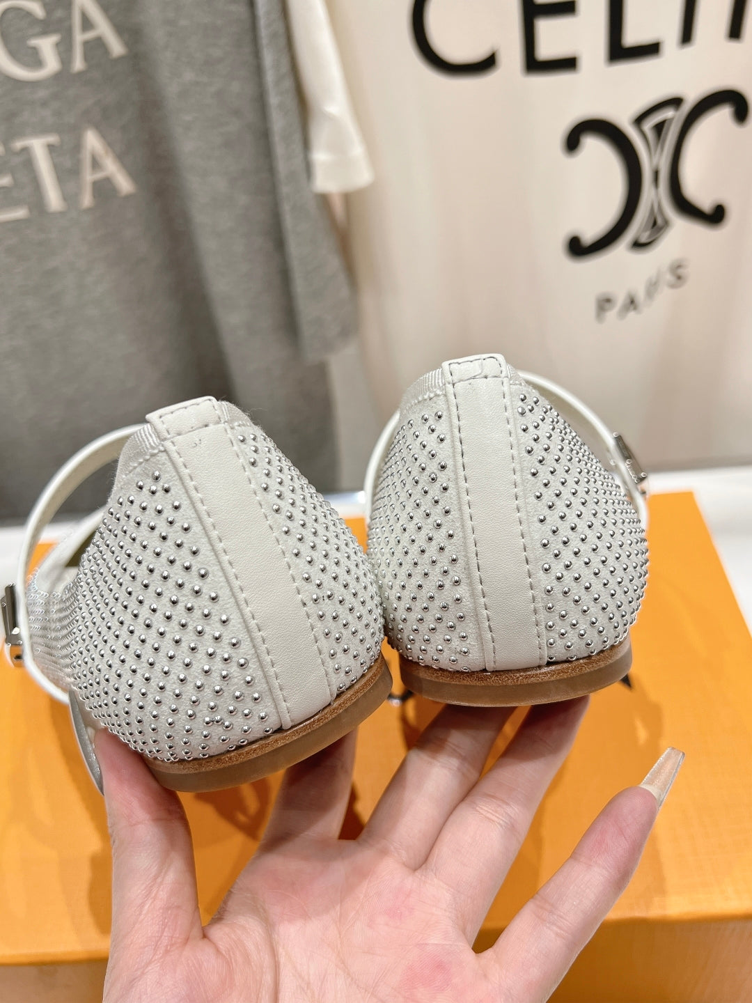 ROMY FLAT BALLERINA IN WHITE LAMBSKIN EMBELLISHED SILVER-TONED STUDS