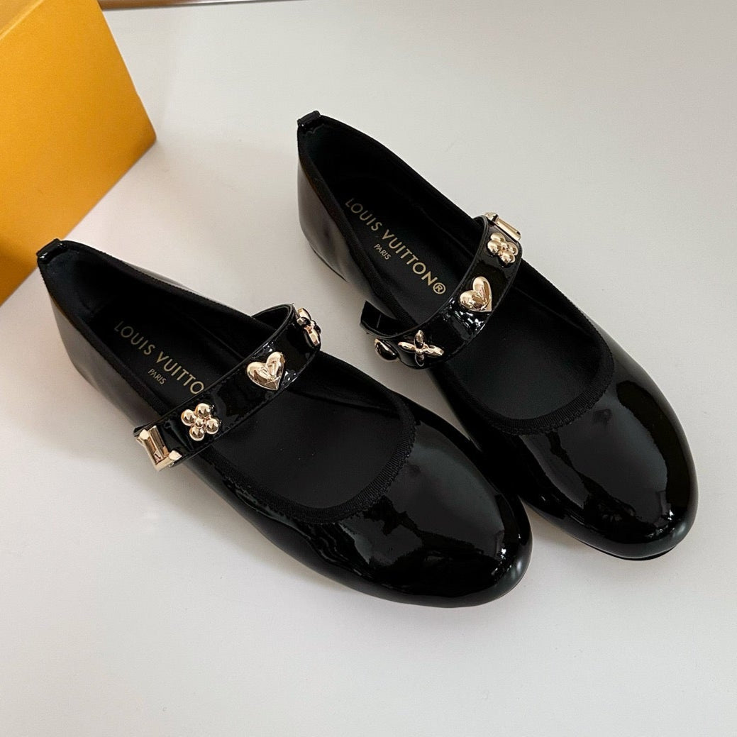 ROMY FLAT BALLERINA IN BLACK PATENT CALFSKIN