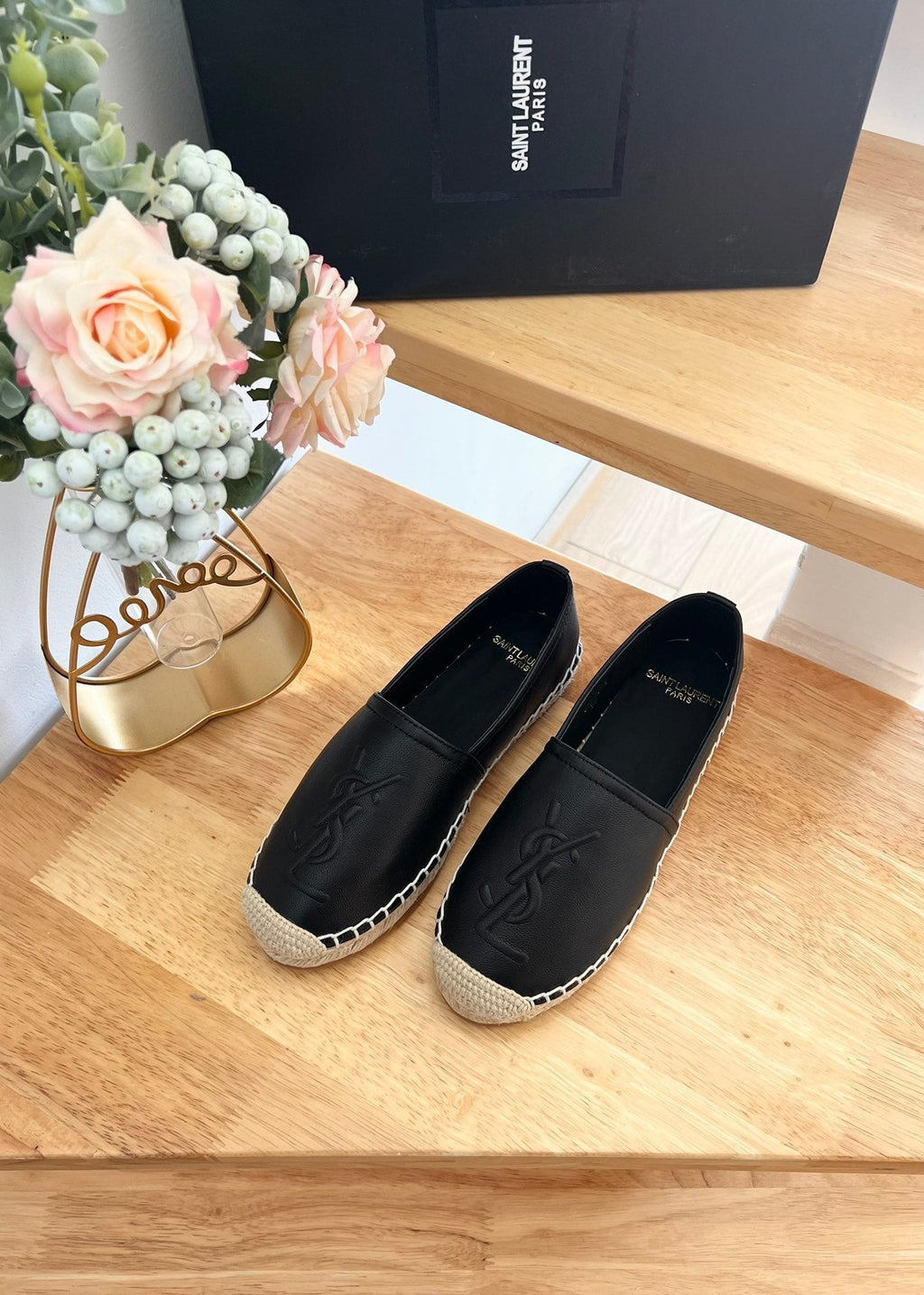 SL YVES EMBOSSED LOGO SLIP ON BLACK CALFSKIN