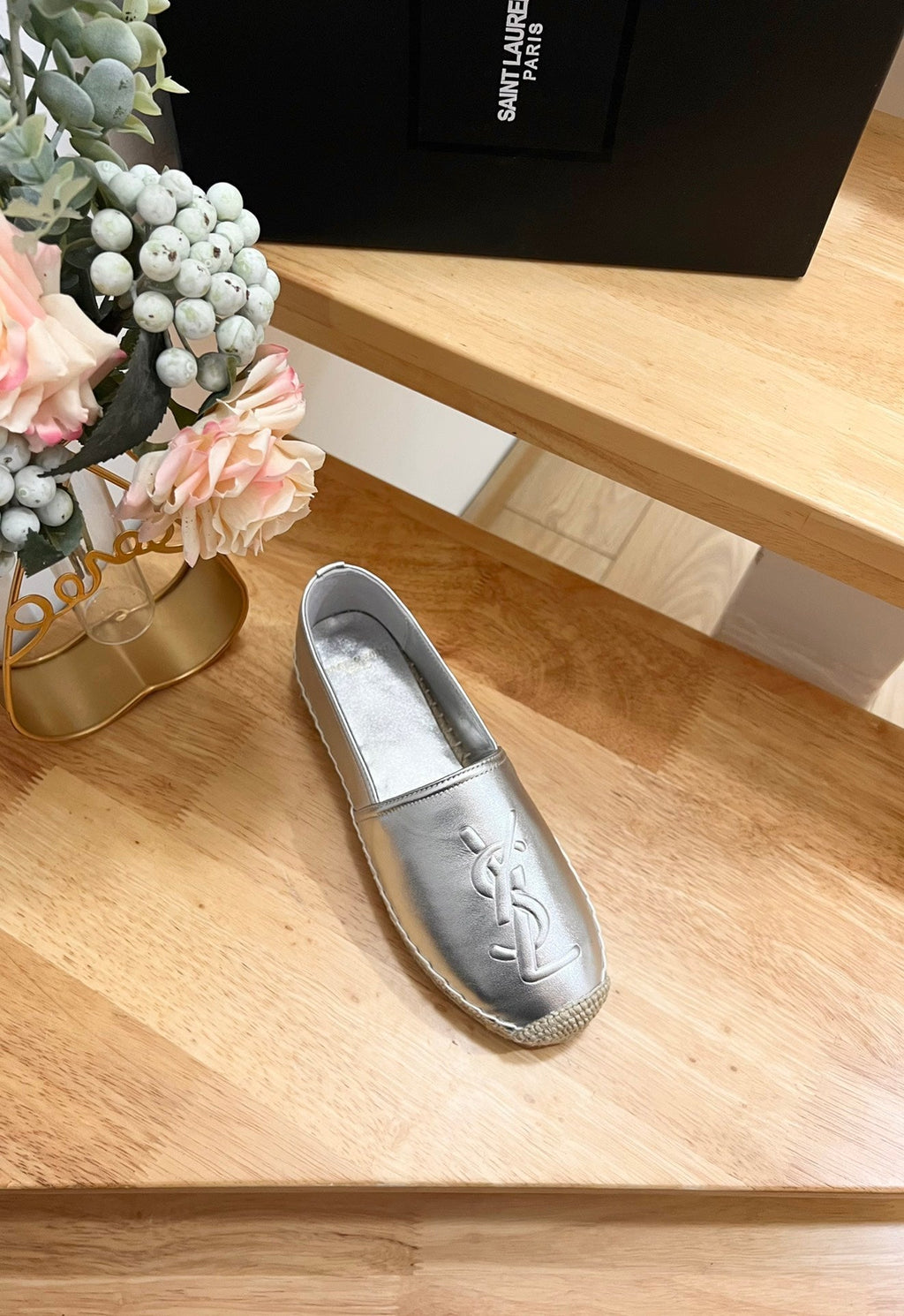 SL YVES EMBOSSED LOGO SLIP ON SILVER CALFSKIN