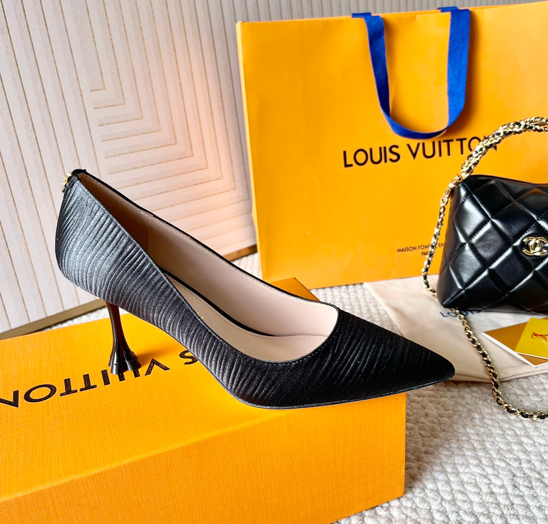 BLOSSOM PUMP 75 MM IN BLACK IMPORTED STRIPED SILK SATIN