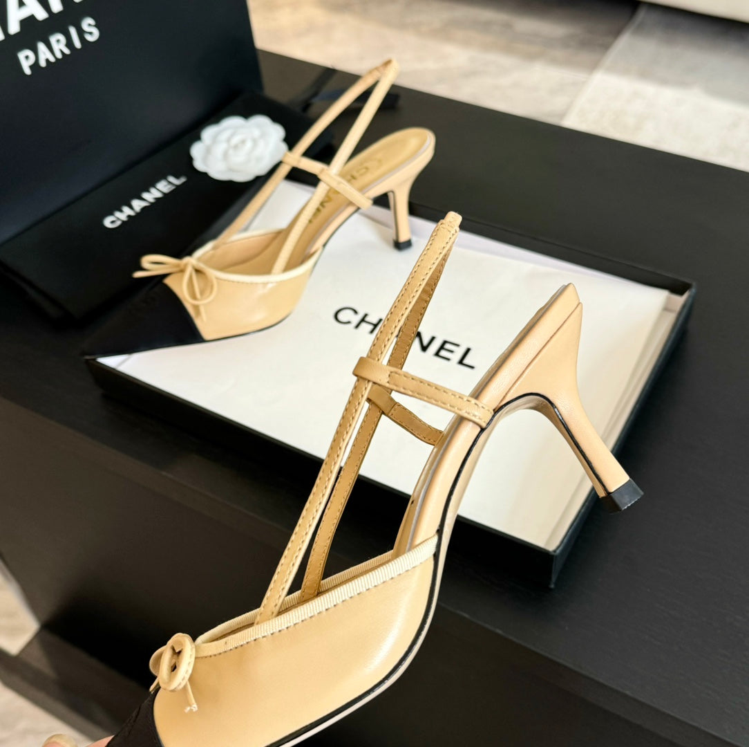 SLINGBACK WITH BOW IN BEIGE CREAM MIX BLACK LAMBSKIN