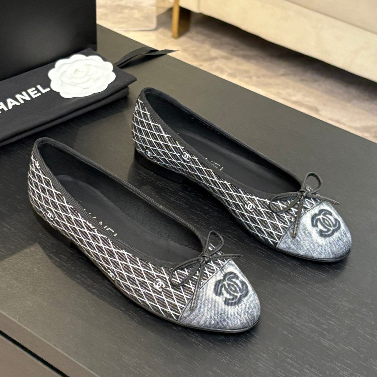 BALLET FLATS IN CHARCOAL BLACK MONOGRAM DENIM