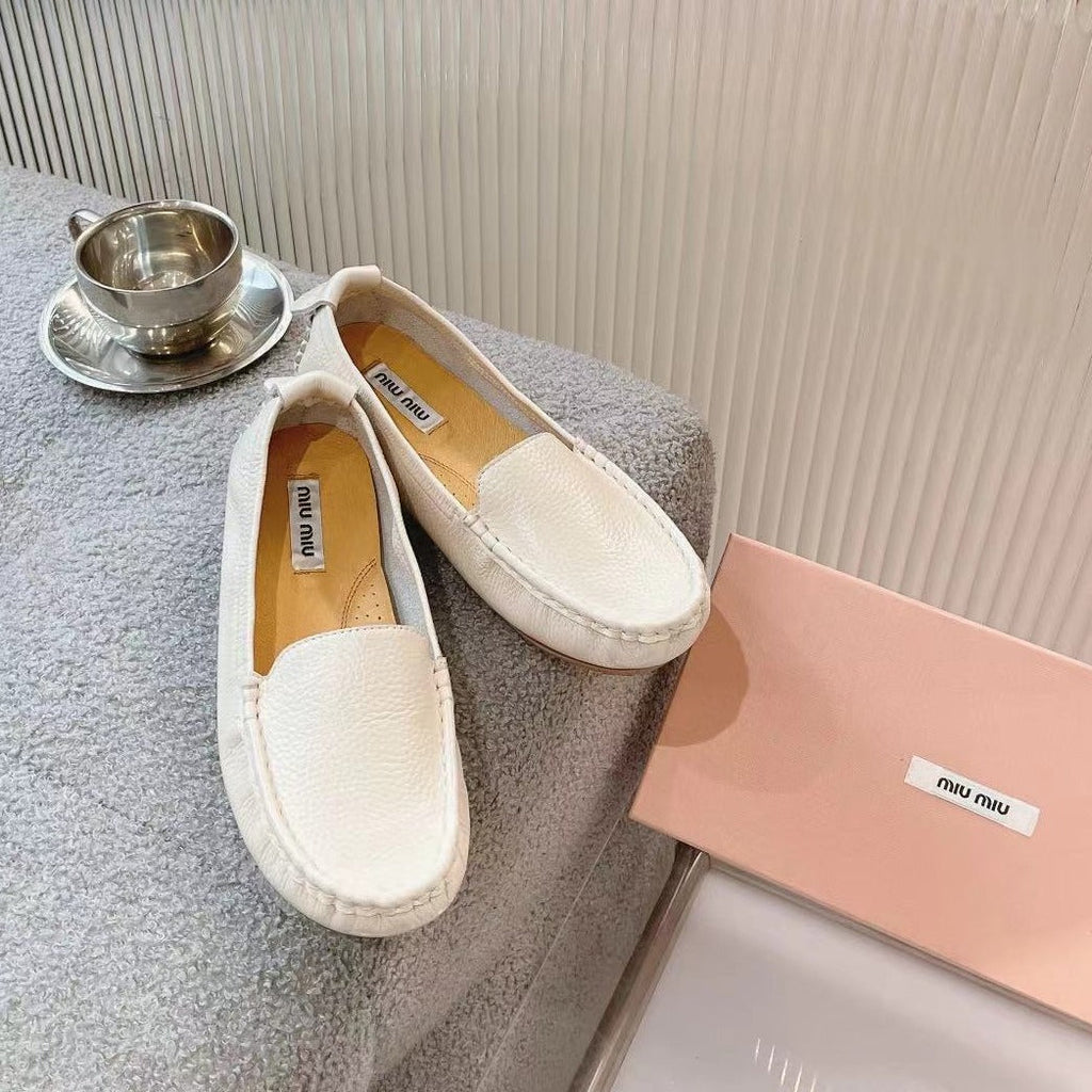 SLIP-ON HAND-SEWN SHOES WHITE CREAM COWHIDE