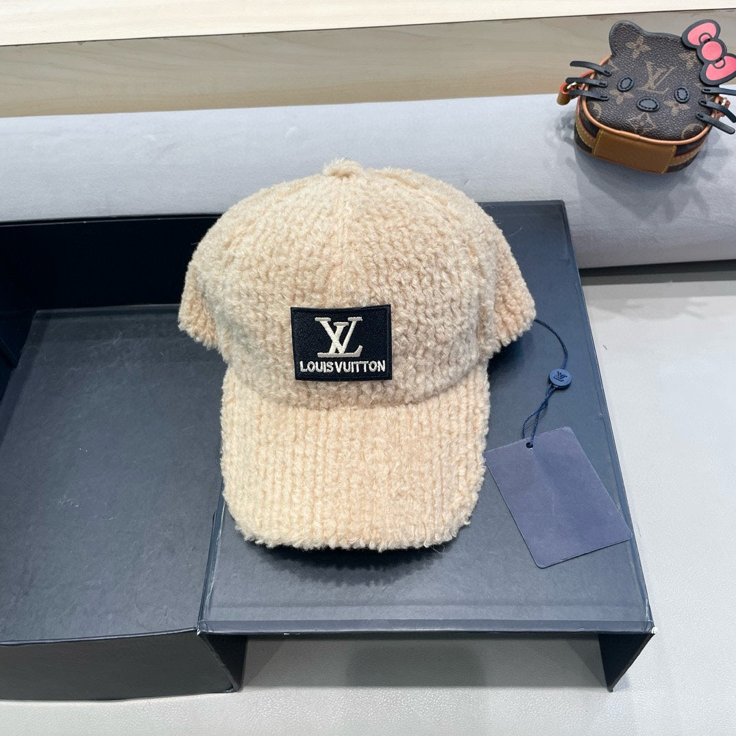 BASEBALL CAP IN BEIGE WOOL 421244