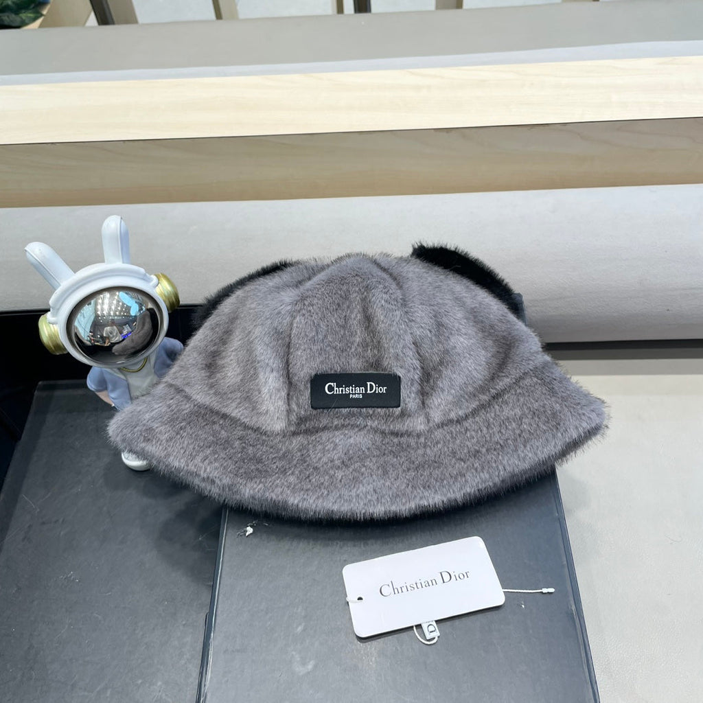 BUCKET HAT WITH CUTE BEAR EARS IN SILVER GRAY RABBIT FUR 434966