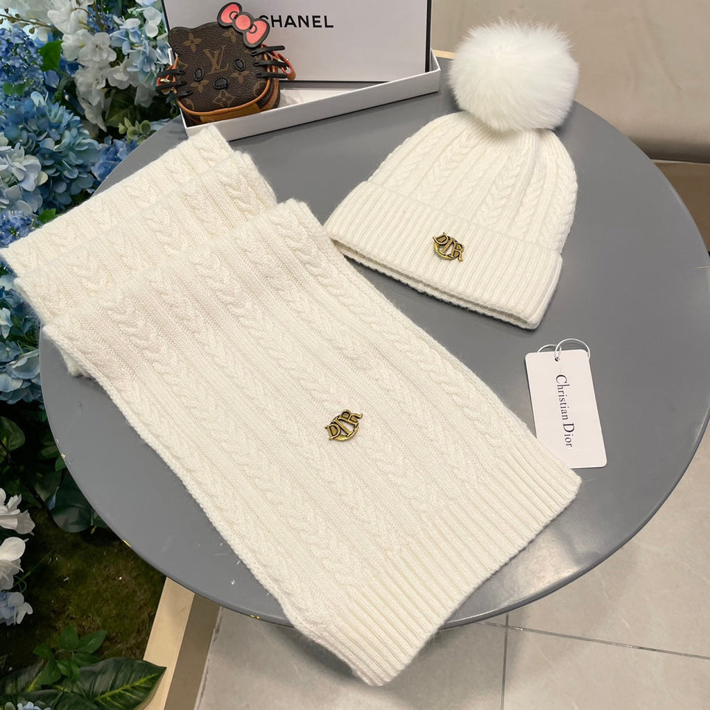 SET CLASSIC SCARF AND HAT IN RICE WHITE CASHMERE AND RABBIT WOOL 433235