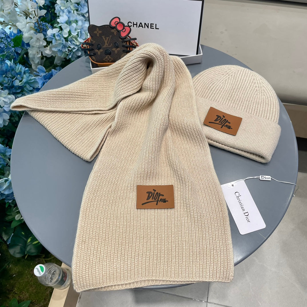 SET CLASSIC SCARF AND HAT IN BEIGE RABBIT WOOL 434625
