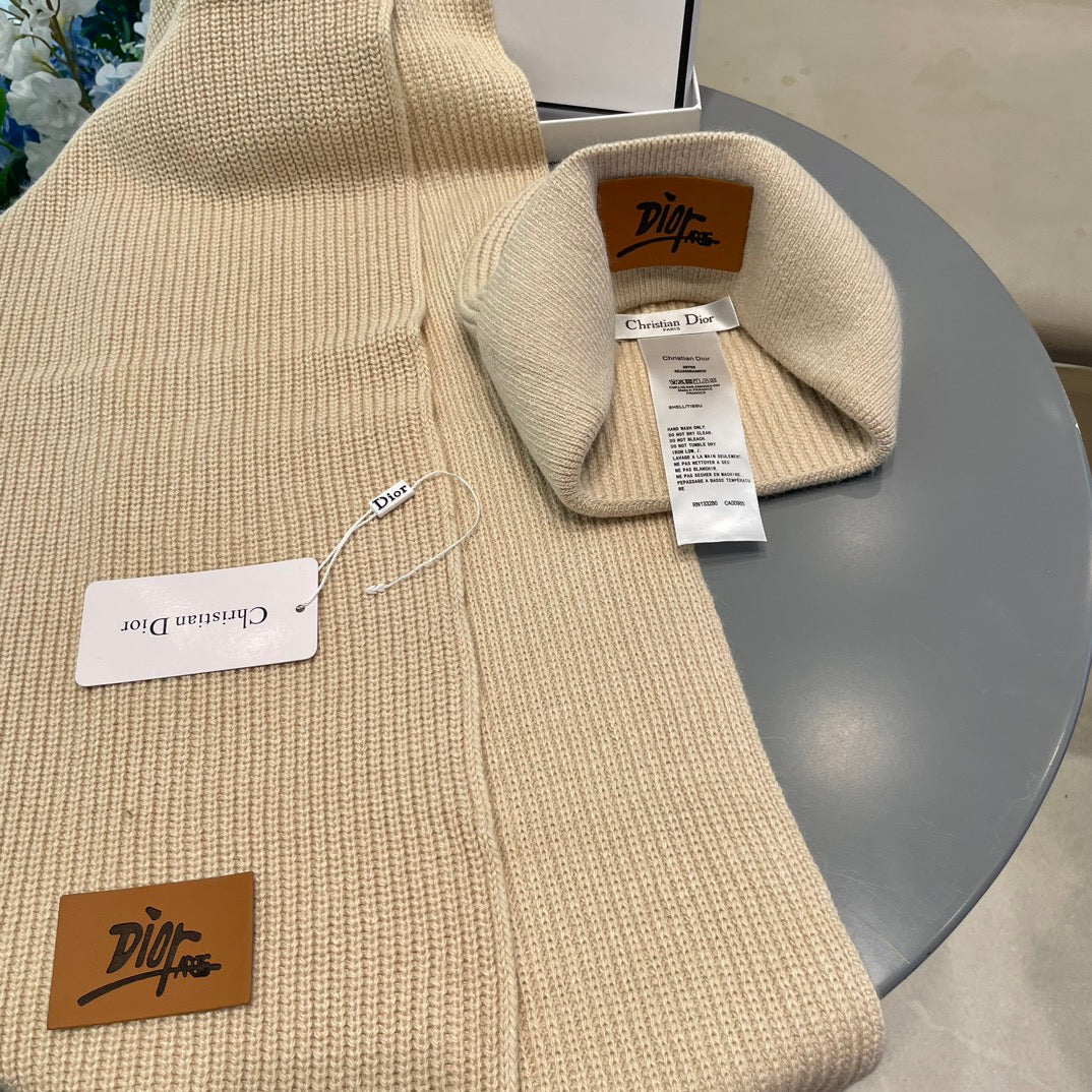 SET CLASSIC SCARF AND HAT IN BEIGE RABBIT WOOL 434625