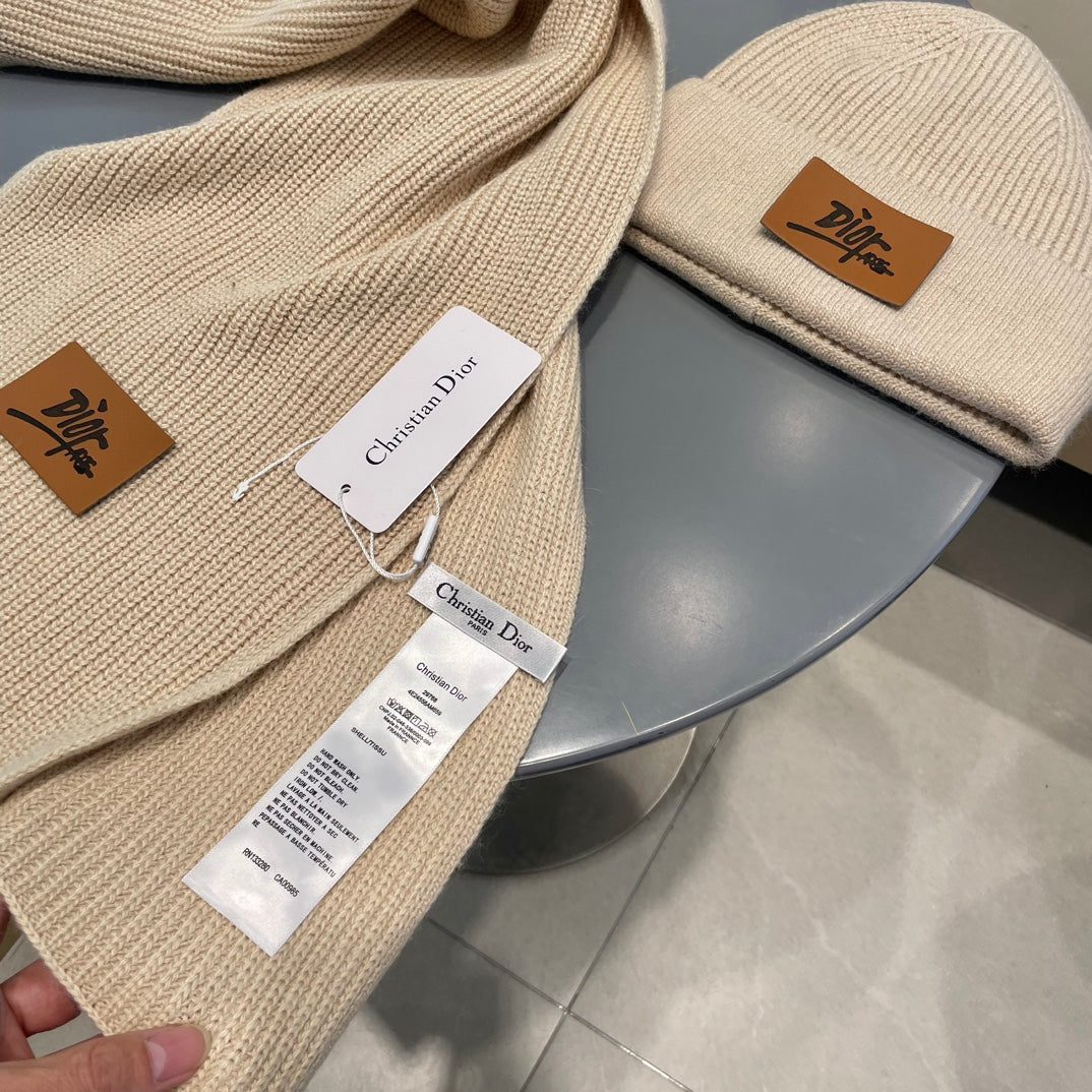 SET CLASSIC SCARF AND HAT IN BEIGE RABBIT WOOL 434625