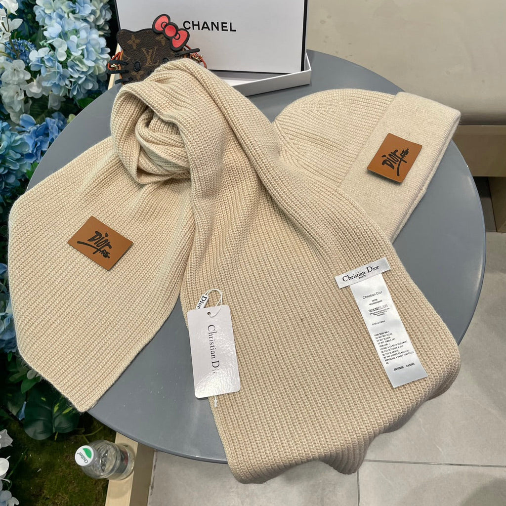 SET CLASSIC SCARF AND HAT IN BEIGE RABBIT WOOL 434625