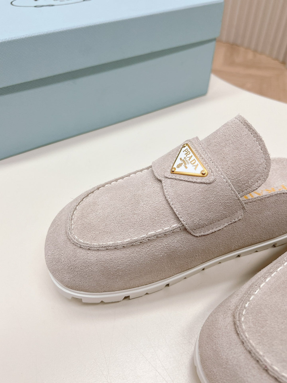 PRA SABOTS MULES LIGHT GRAY SUEDE