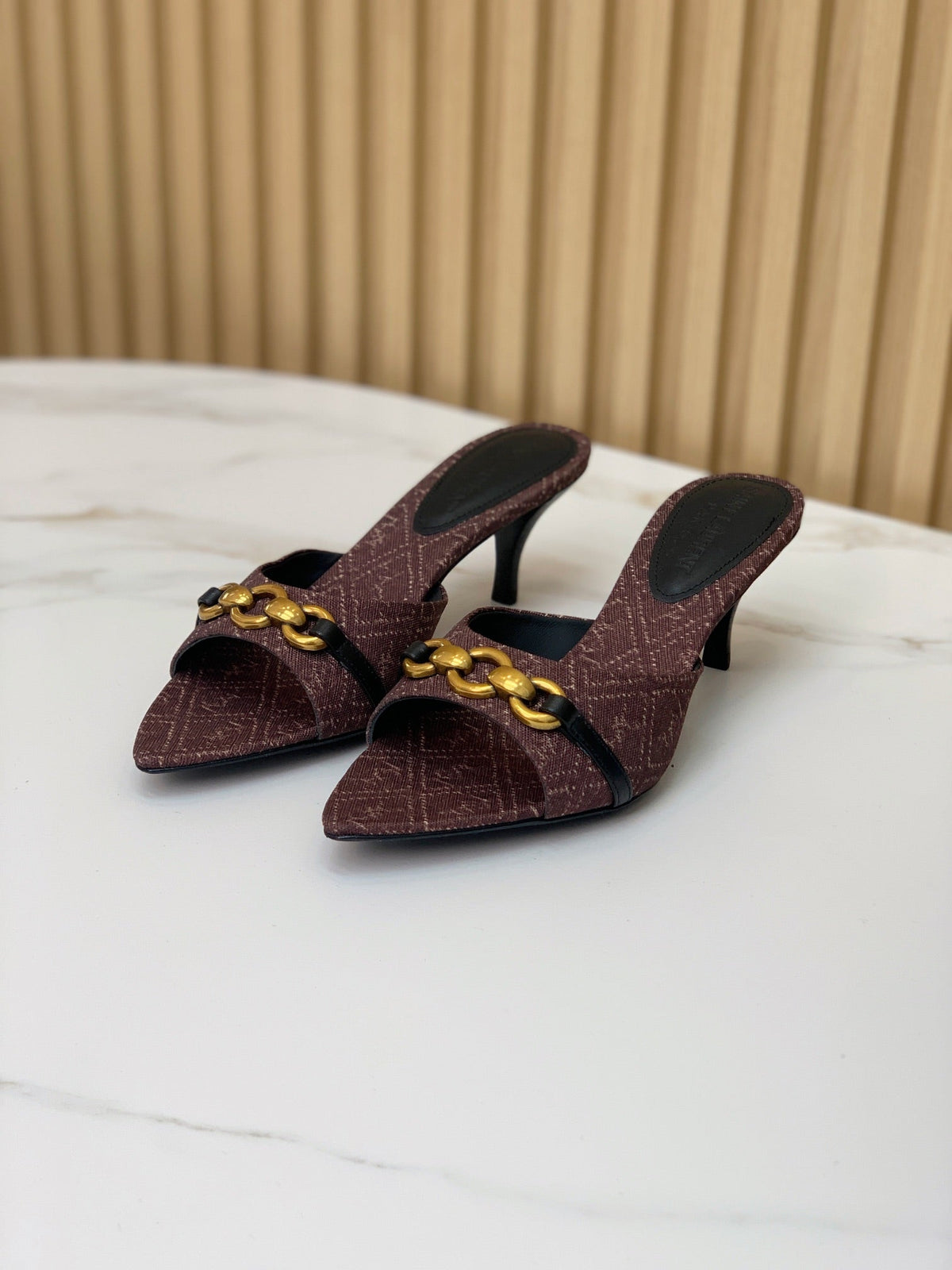 SL CHAIN ATTACH HEELED MULES BROWN DENIM