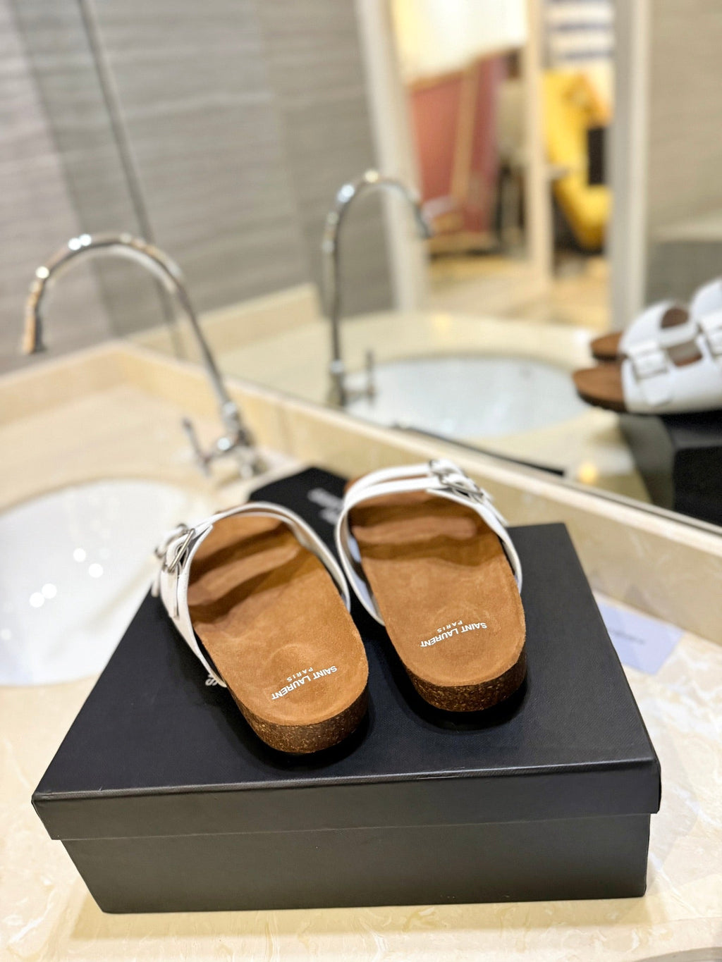 SL Flat Sandal Women Brown Seude White Calfskin