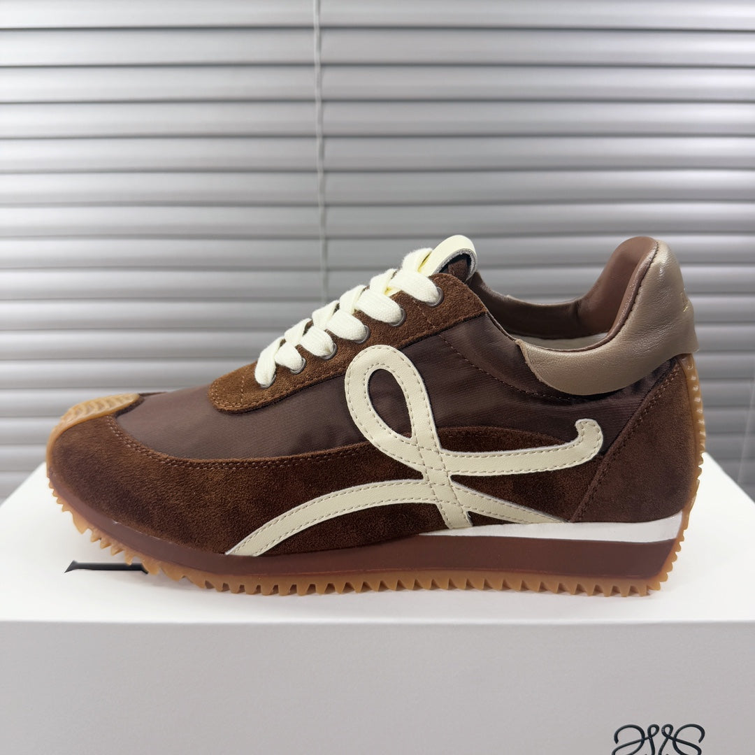 BALLET RUNNER 2.0 IN CHOCOLATE BROWN SUEDE AND LYCRA FABRIC