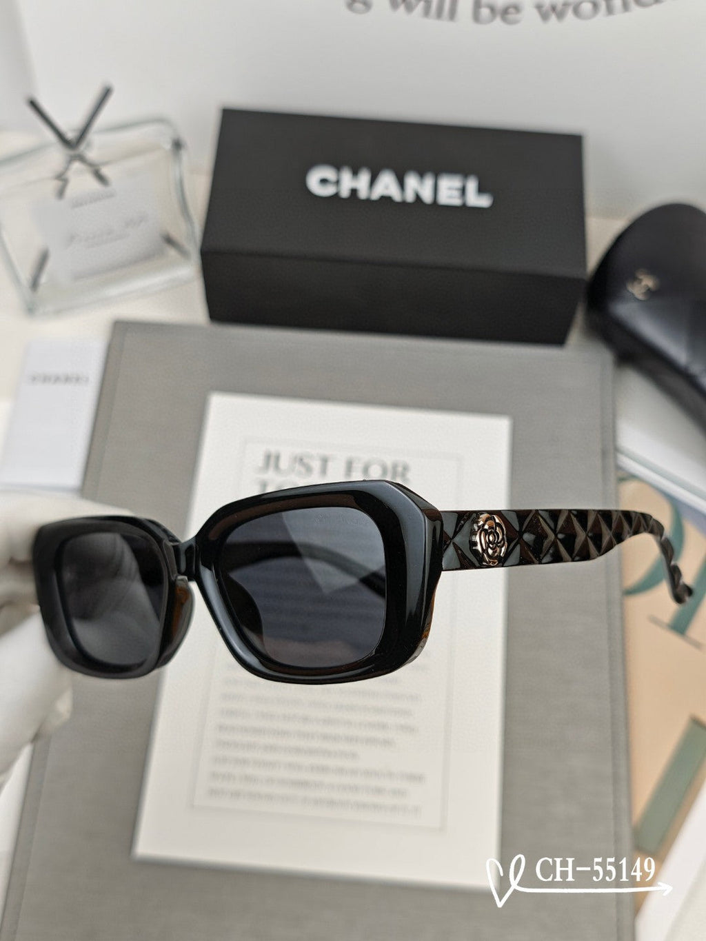 RECTANGULAR SUNGLASSES 55149 IN ACETATE