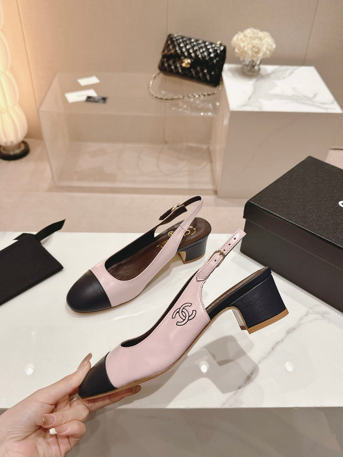 SLINGBACKS LIGHT PINK MIX BLACK SHEEPSKIN
