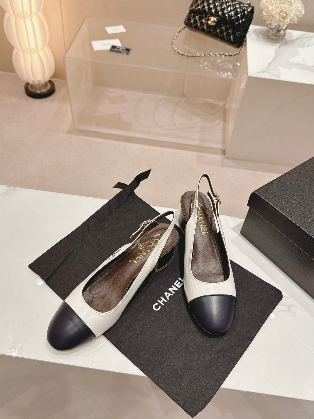 SLINGBACKS WHITE MIX BLACK SHEEPSKIN
