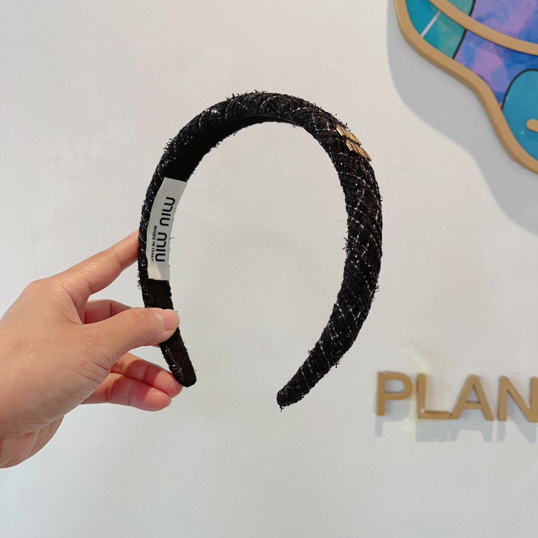 BLACK TWEED HAIRBAND GOLD LOGO 157215
